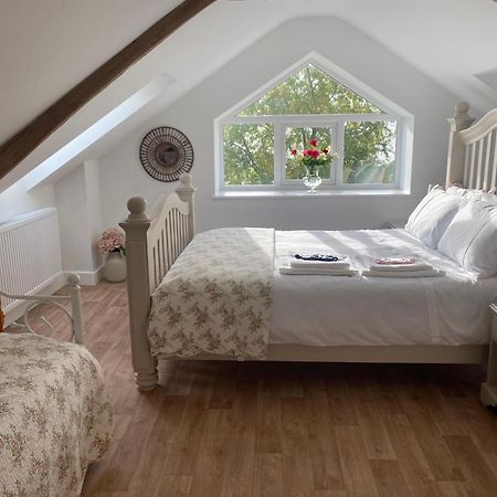 Pippin Lodge Llanwrda 外观 照片
