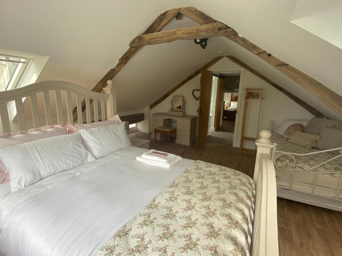 Pippin Lodge Llanwrda 外观 照片