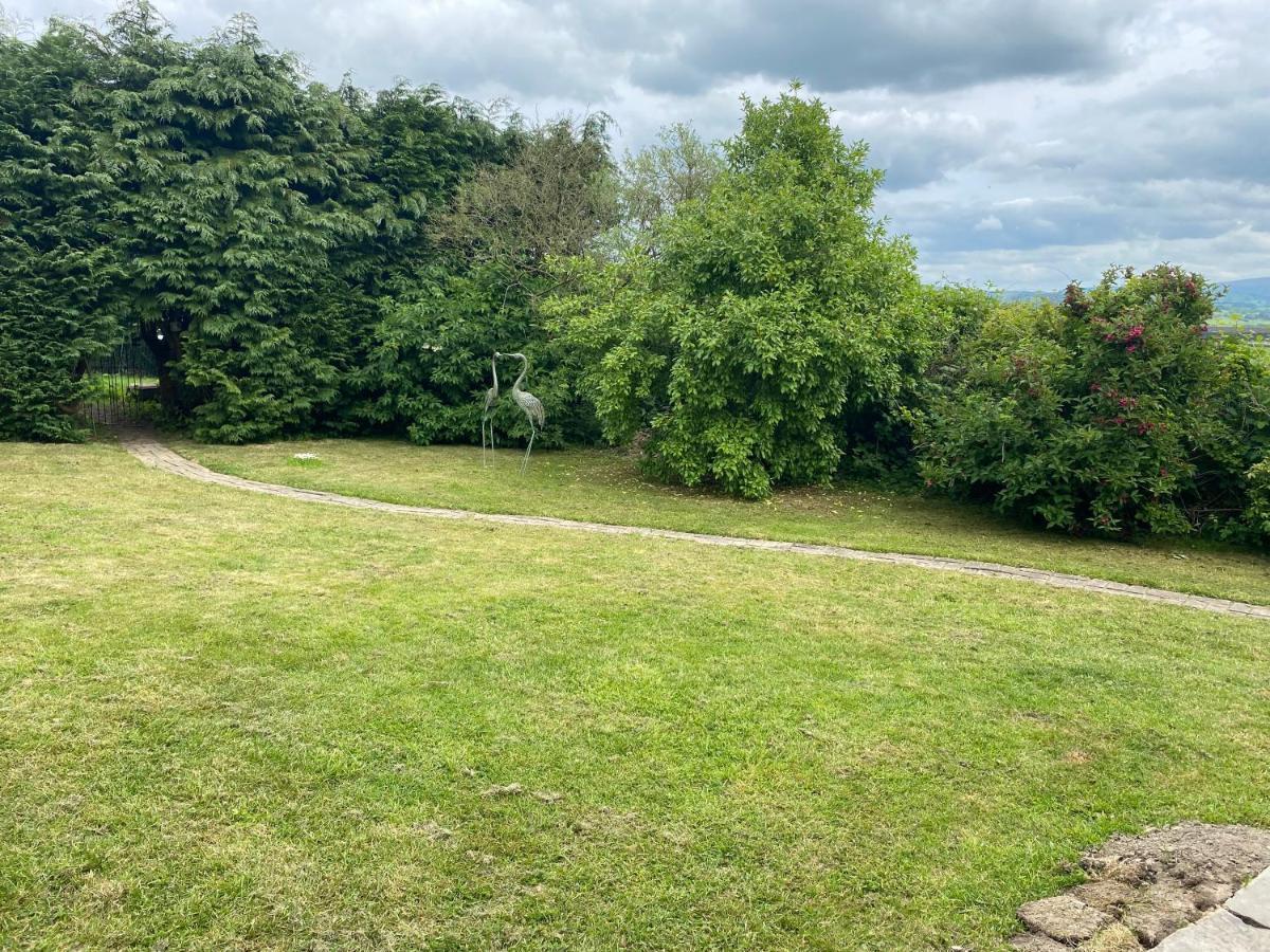 Pippin Lodge Llanwrda 外观 照片
