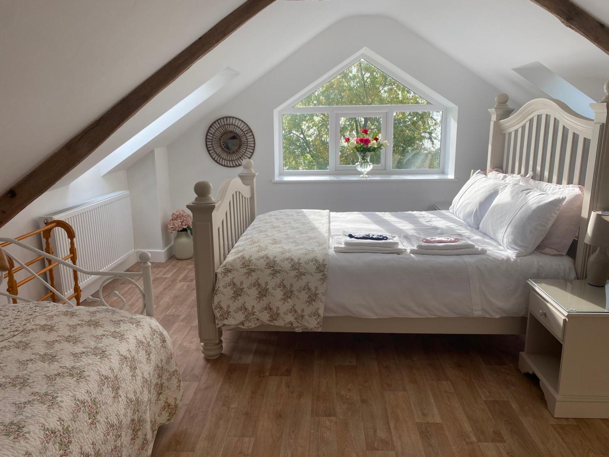 Pippin Lodge Llanwrda 外观 照片
